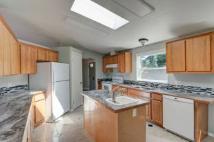 1419: 811 Patmore Rd - Photo 1 of 1
