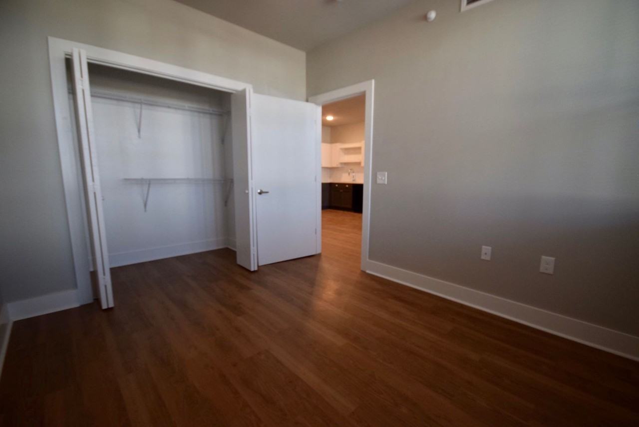 The Clayton on Scott - Photo 7 of 19