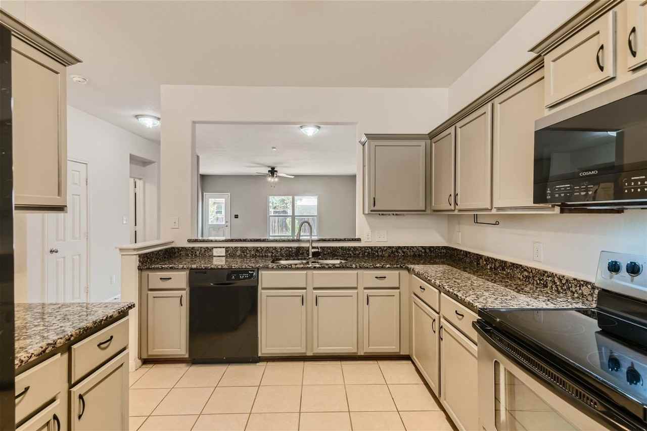 11807 Luckey Ledge - Photo 6 of 28