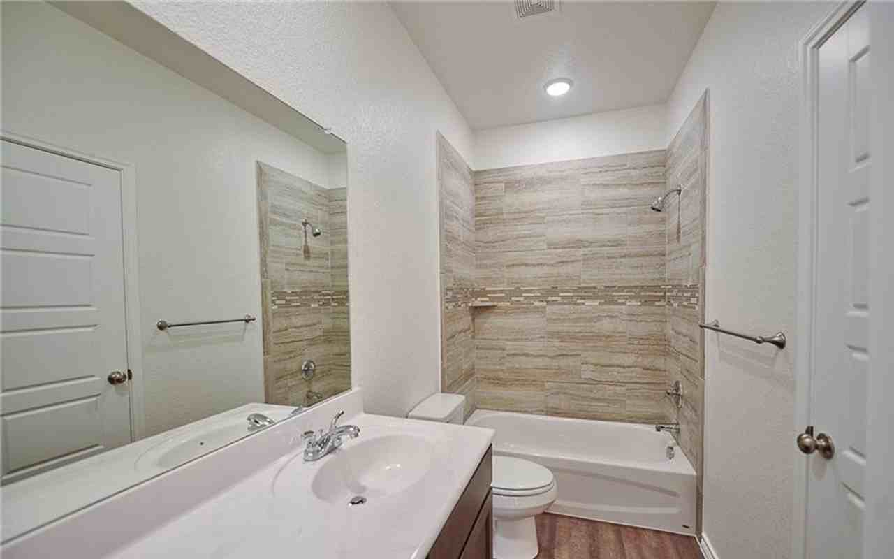 1106 Carlsberg Drive - Photo 7 of 21