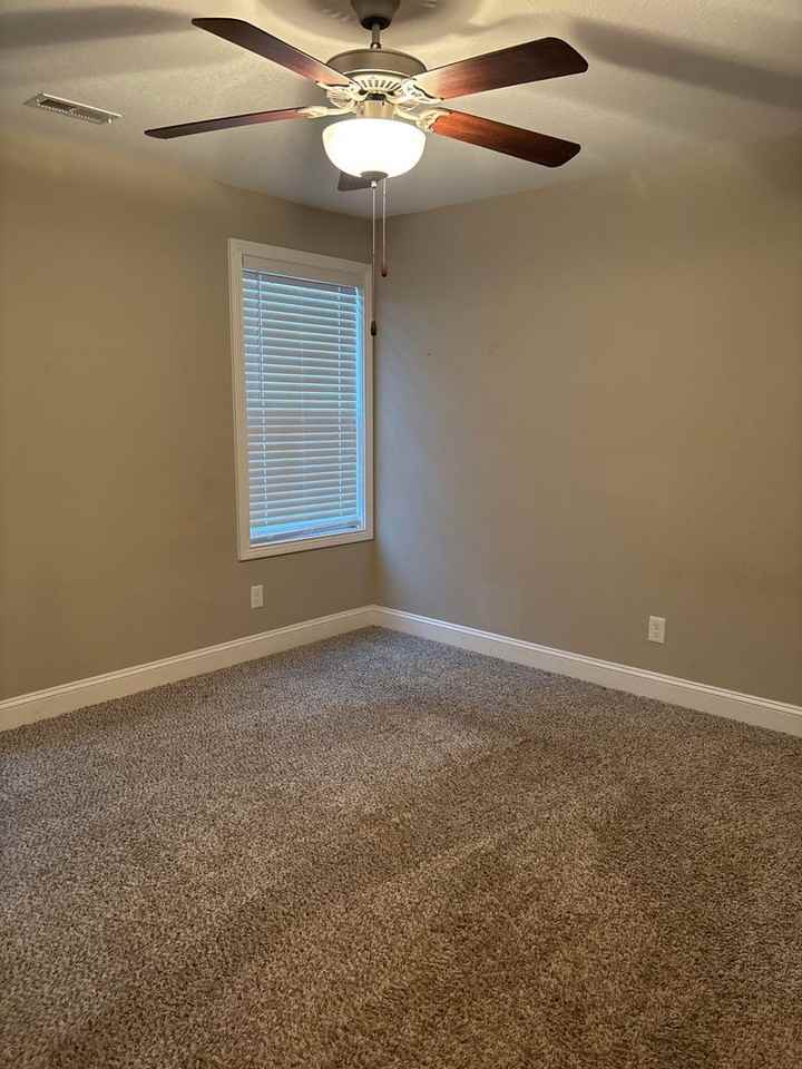 119 Ambridge St - Photo 6 of 12