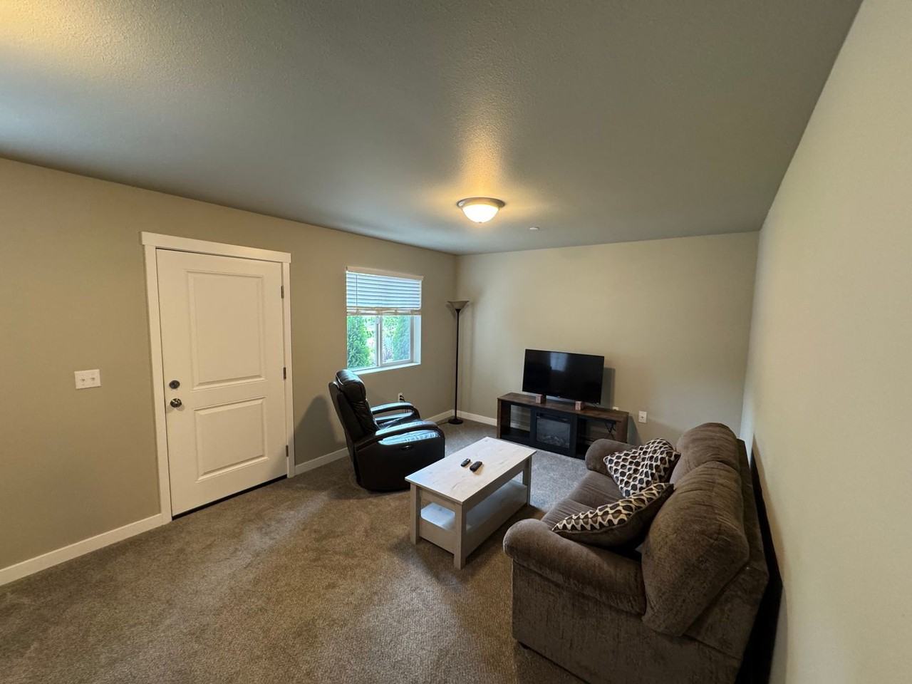 3985 Thimbleberry Pl Se - Photo 6 of 26