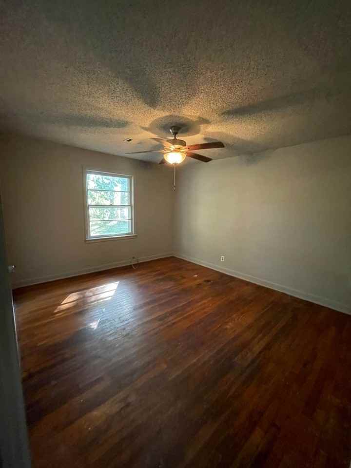 1303 83- 1303 West Warner - Photo 3 of 8