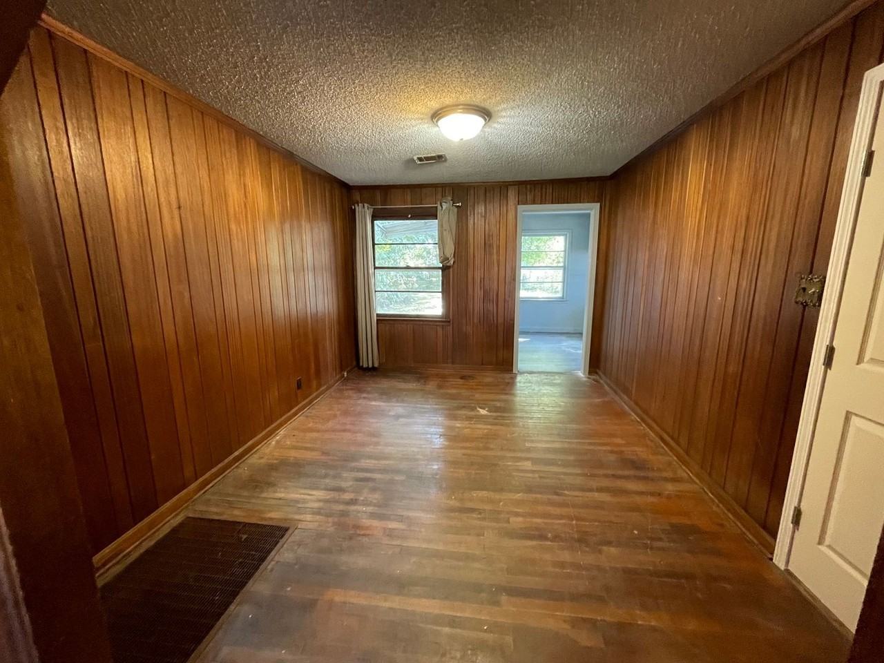 1303 83- 1303 West Warner - Photo 7 of 8