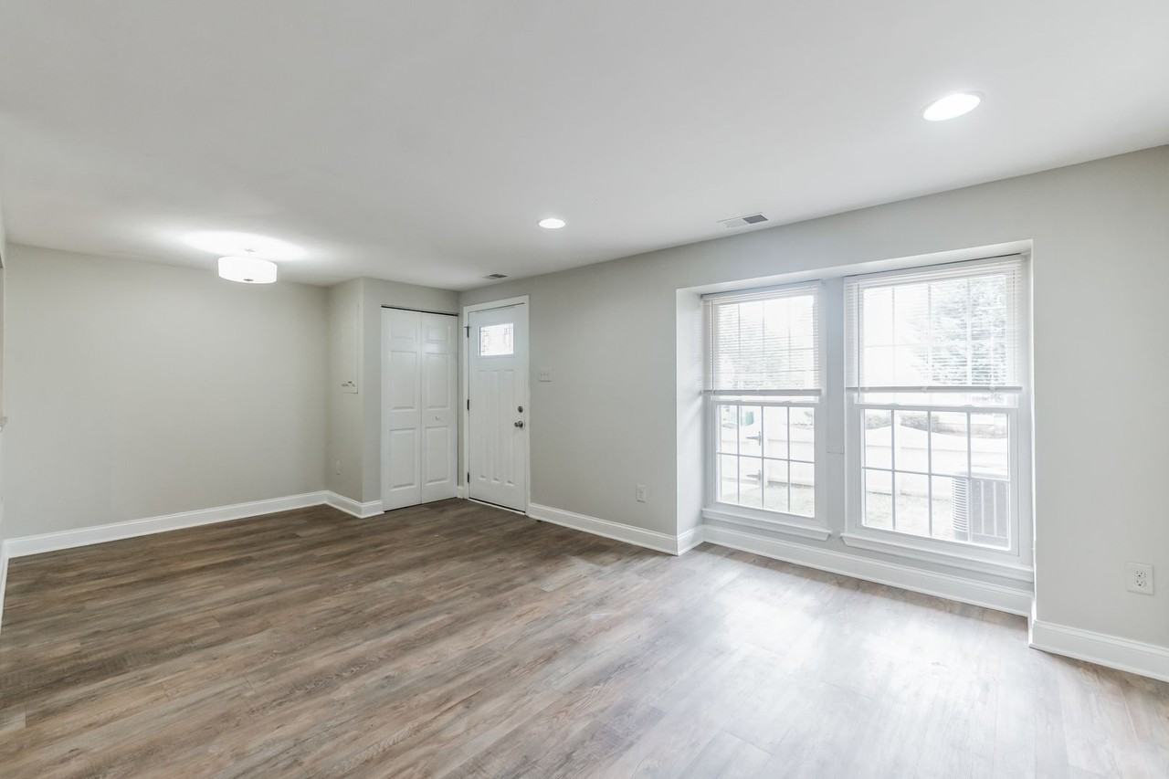 1007 Staghorn Ave - Photo 5 of 16