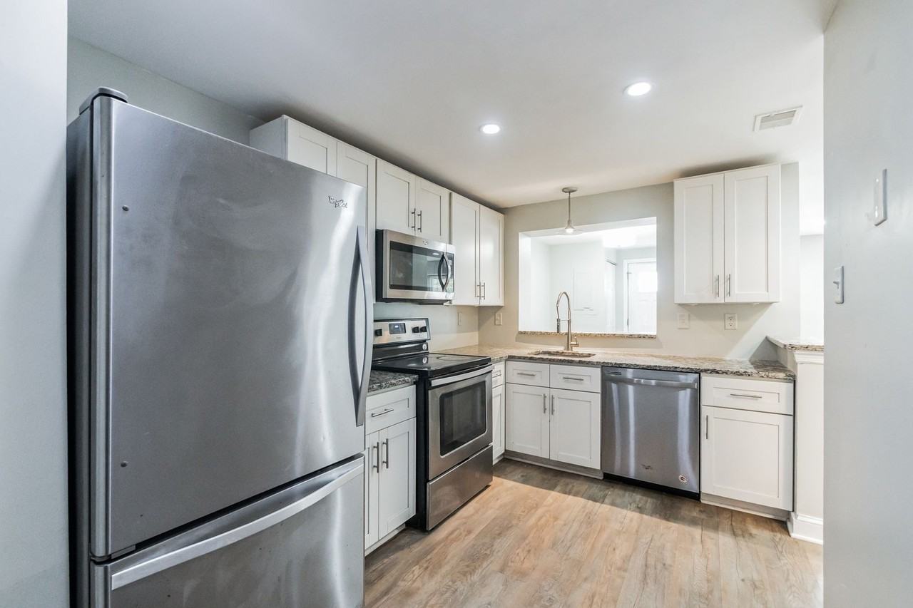 1007 Staghorn Ave - Photo 6 of 16