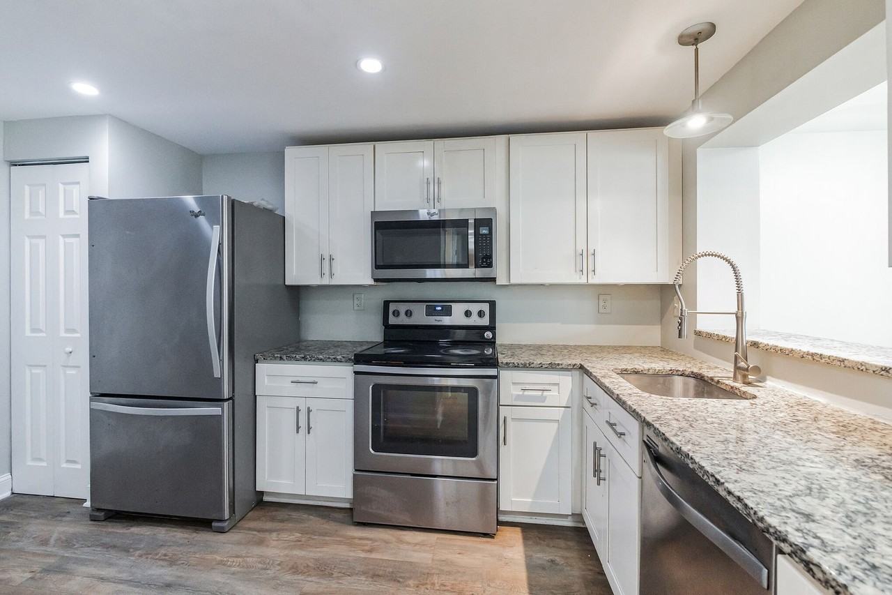 1007 Staghorn Ave - Photo 7 of 16