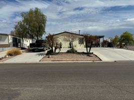 featured image of 951 Holly St