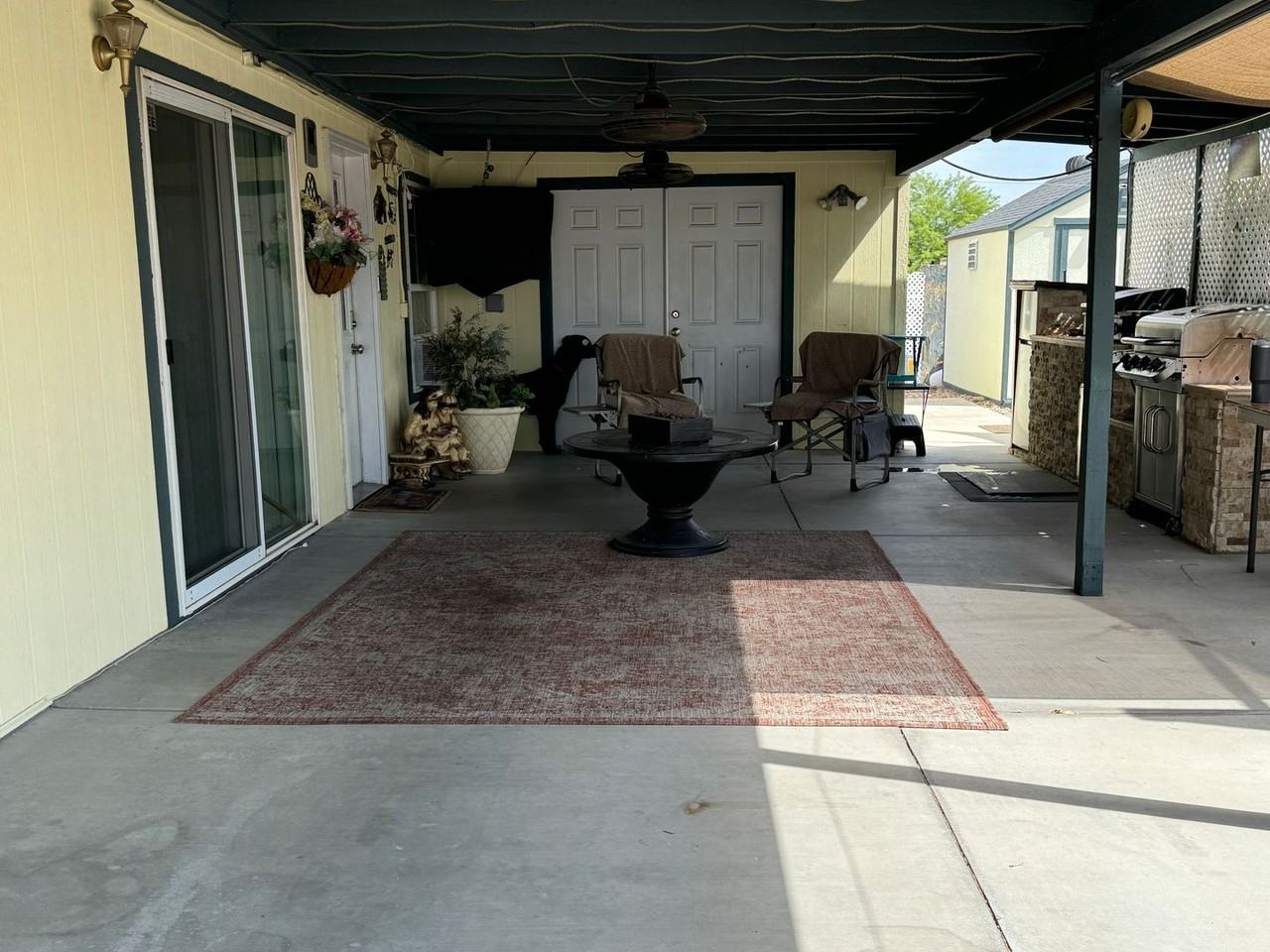 951 Holly St - Photo 2 of 22