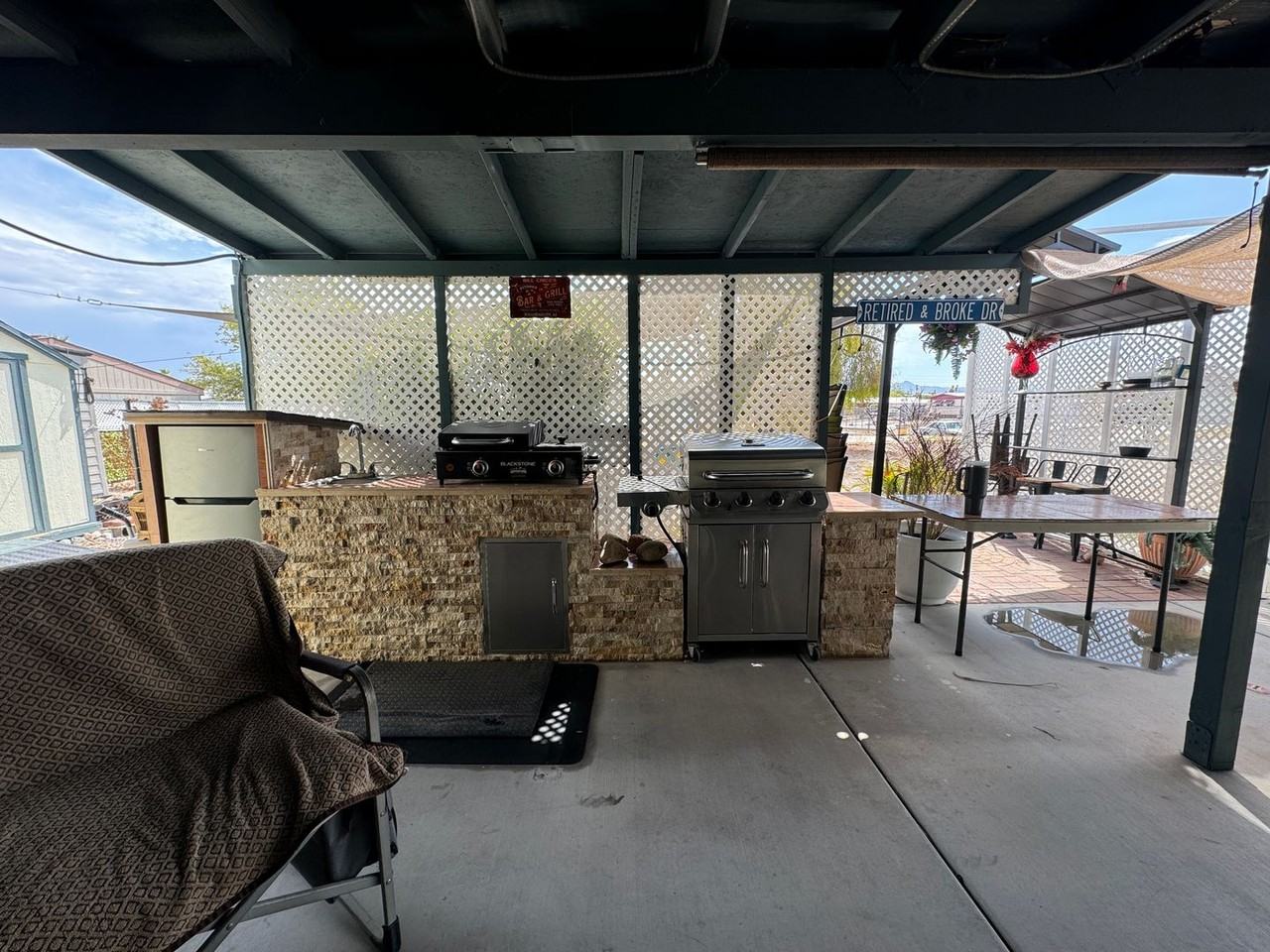 951 Holly St - Photo 3 of 22