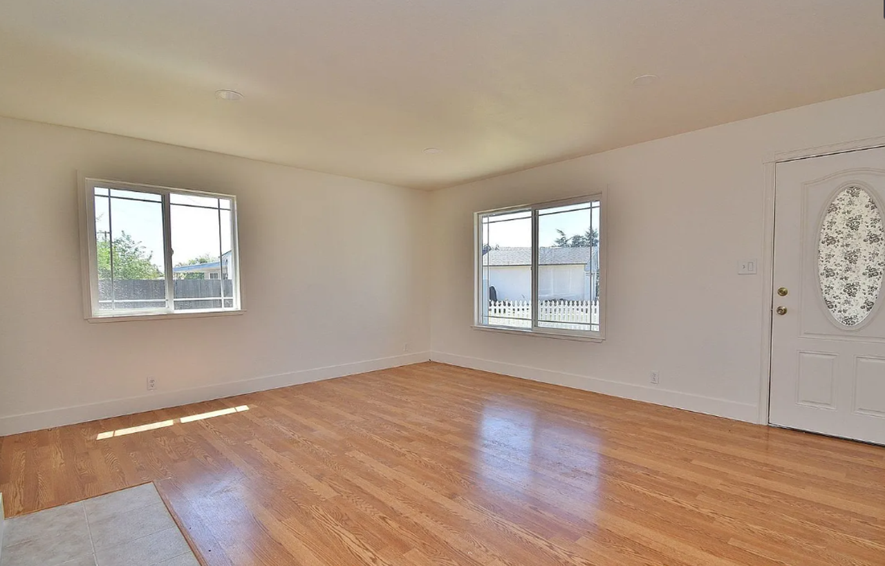 40582 De Silva Ct - Photo 3 of 20