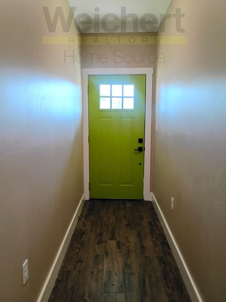 215 North Pruett Street - Photo 2 of 12