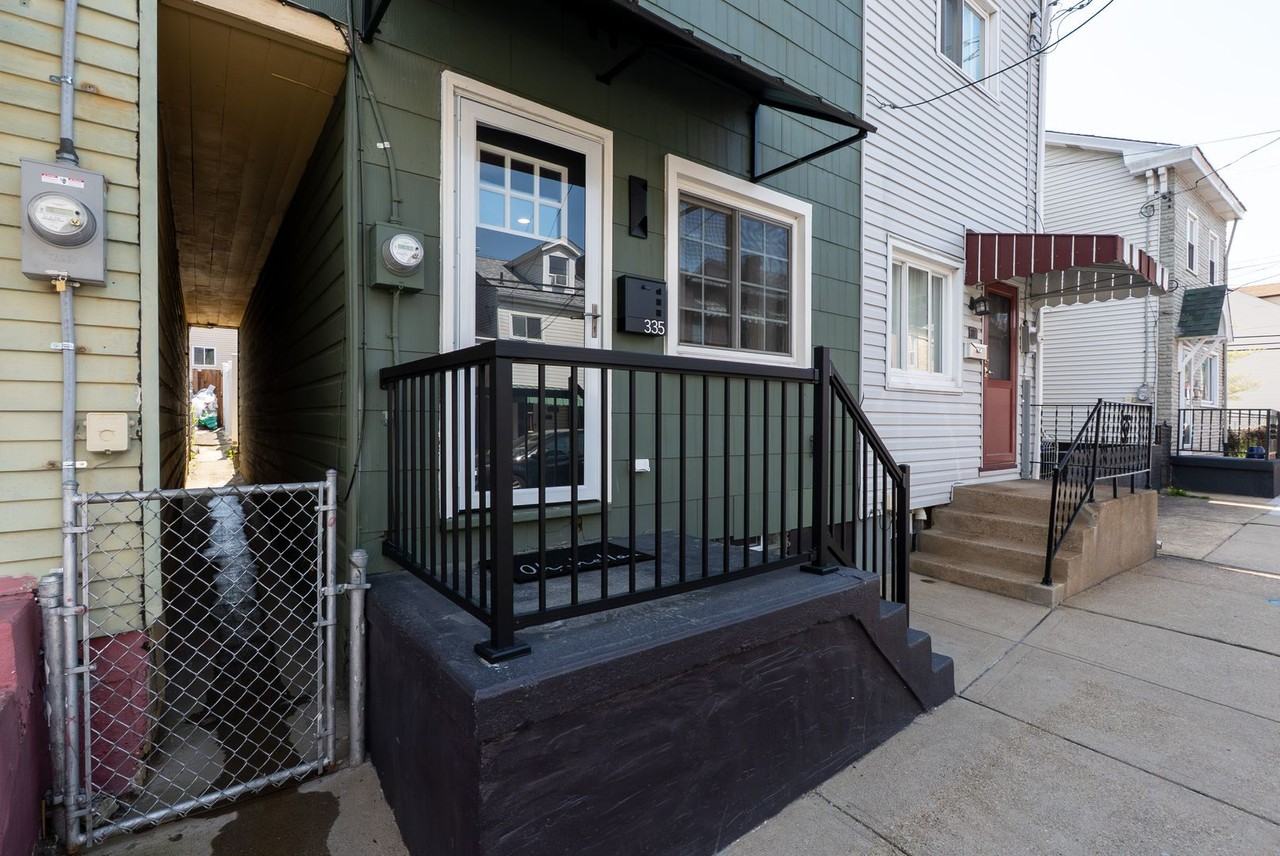 335 Taylor Street - Photo 2 of 41