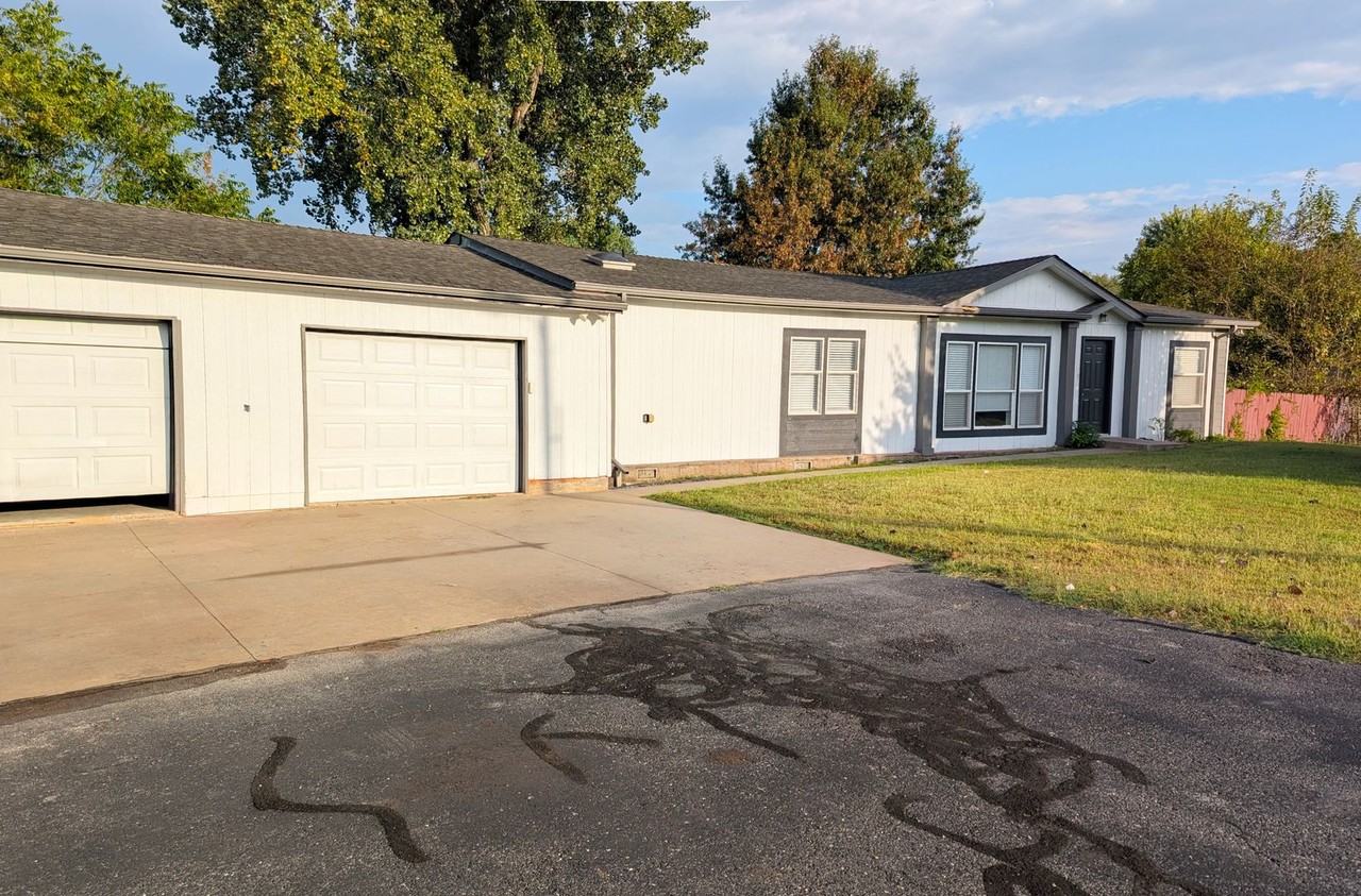 12325 Spring Meadows Rd - Photo 2 of 21