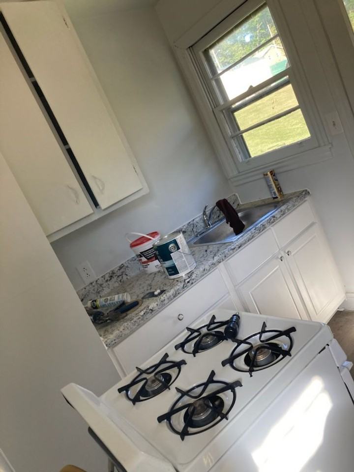 705 4th St - Photo 7 of 7