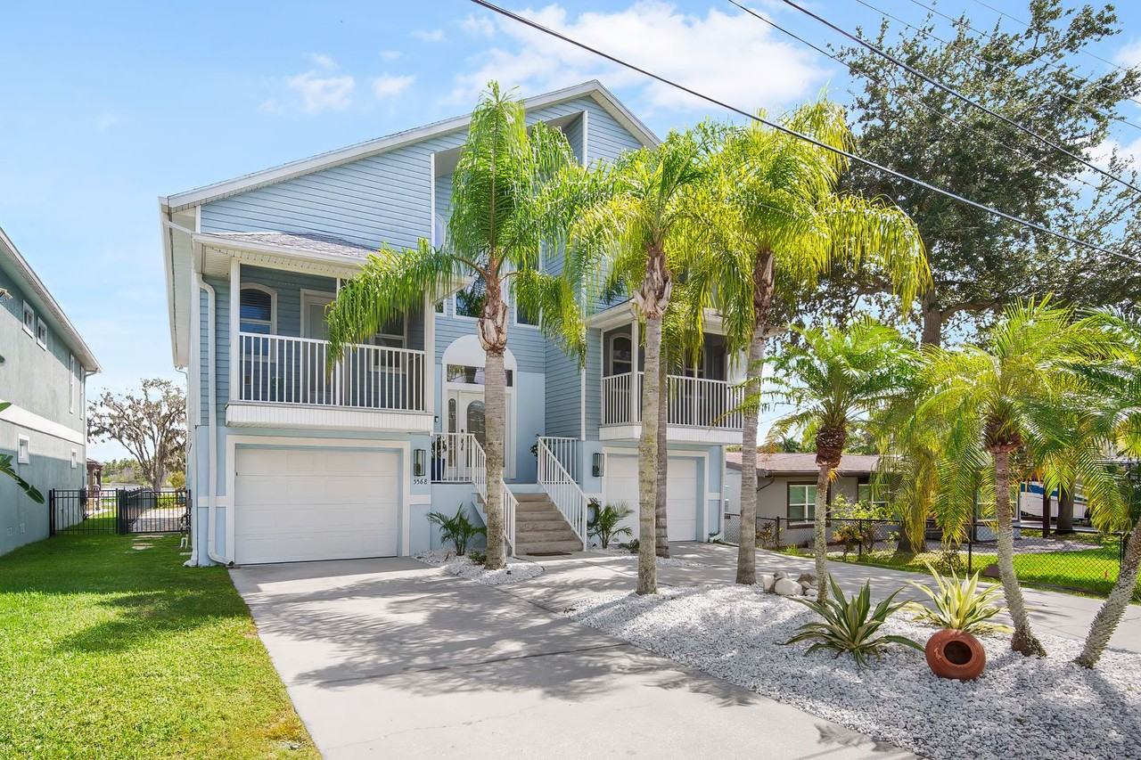 5568 Frances Ave - Photo 2 of 44