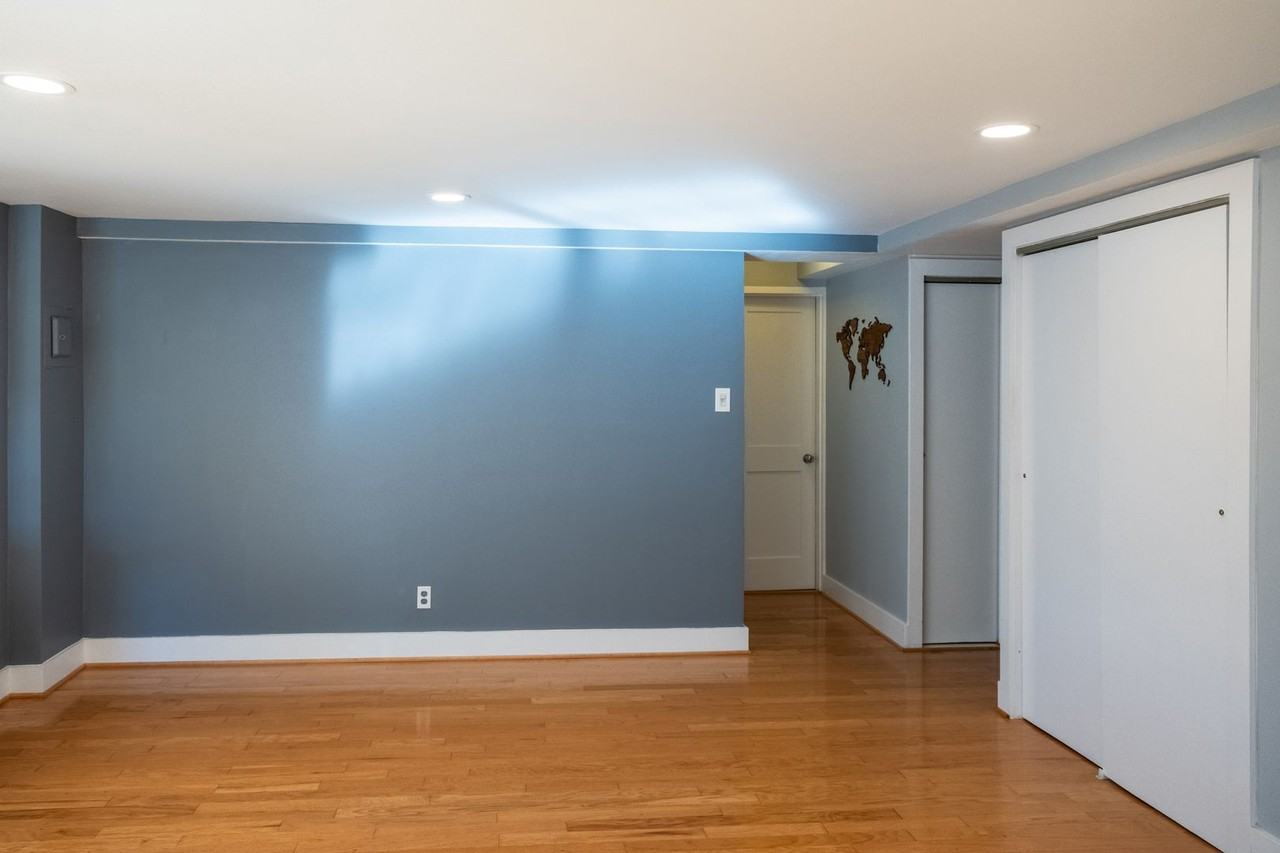 1801 Clydesdale Pl Nw - Photo 6 of 13