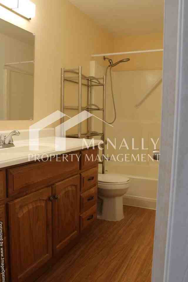 3309 Hillington Ct Se - Photo 4 of 10