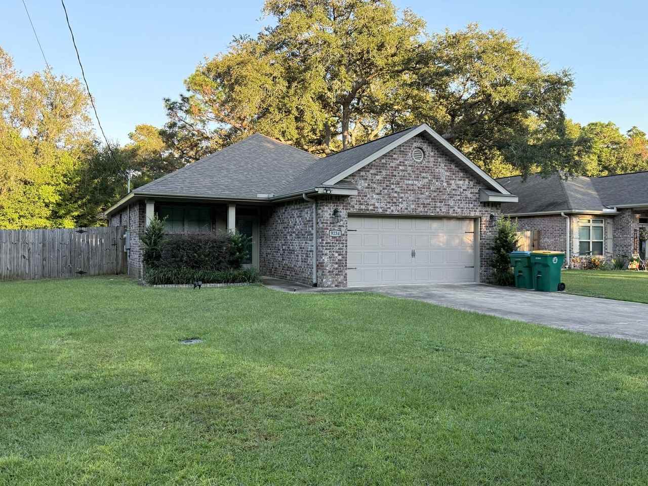 923A Central Ave Nw - Photo 2 of 27