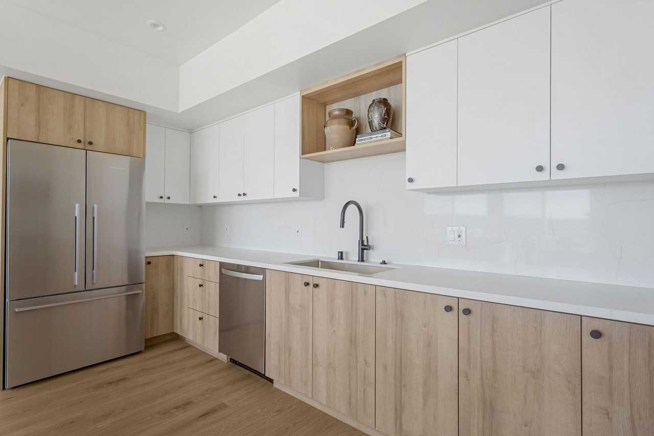 3844 W 27th St - Photo 5 of 22