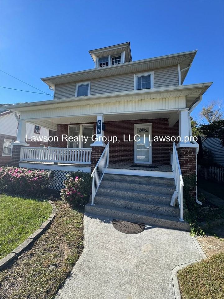 615 Arbutus Ave Se - Photo 2 of 36