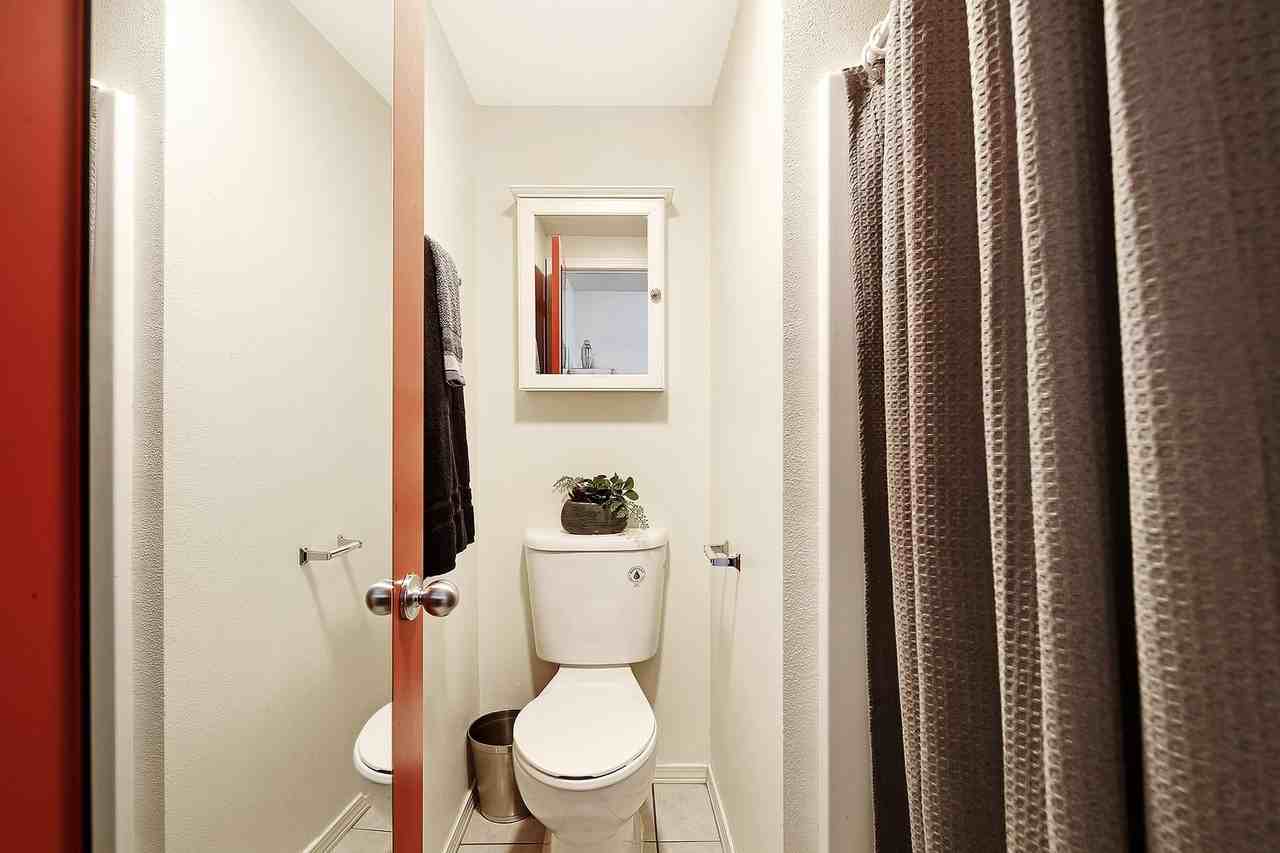 Studio Apartments Near UW - Photo 2 of 25