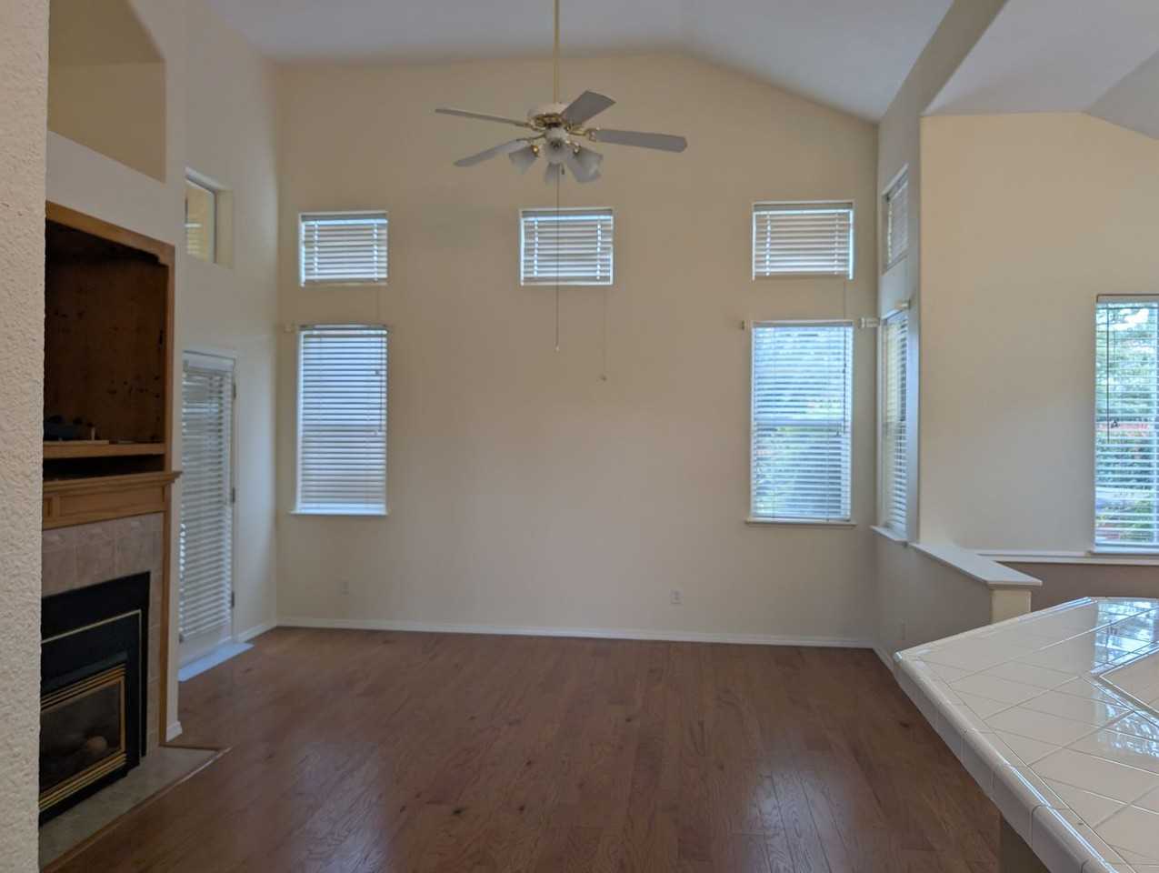 2344 Sierra Madre Ave - Photo 4 of 34