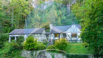 featured image of 25 25 Castle Ridge Rd.