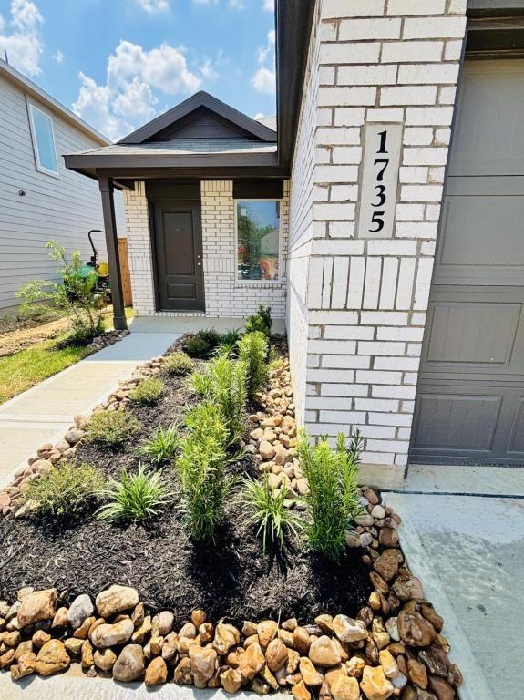 1735 W Stroker Rd - Photo 3 of 32