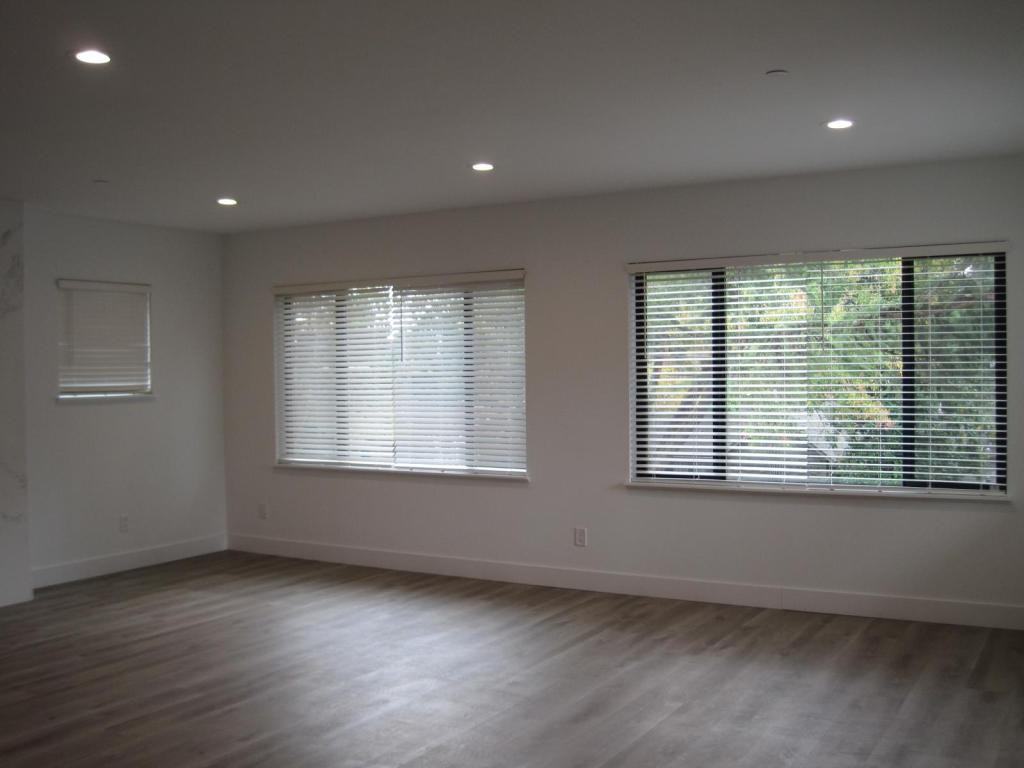 212 Sw 129th St - Photo 2 of 31