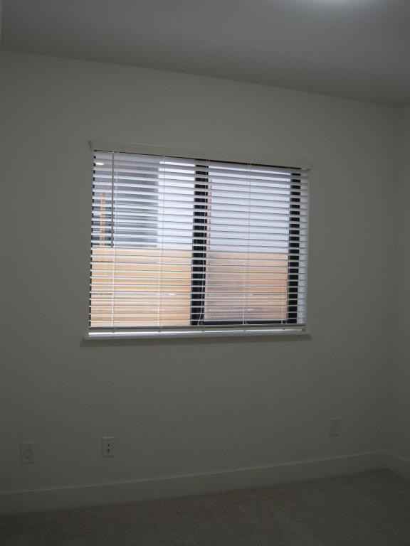 212B Sw 129th St - Photo 7 of 11