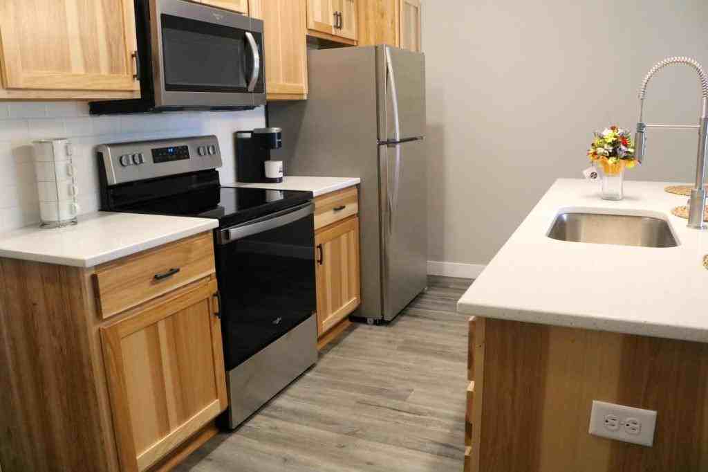 6 Reserve Ct - Photo 5 of 25