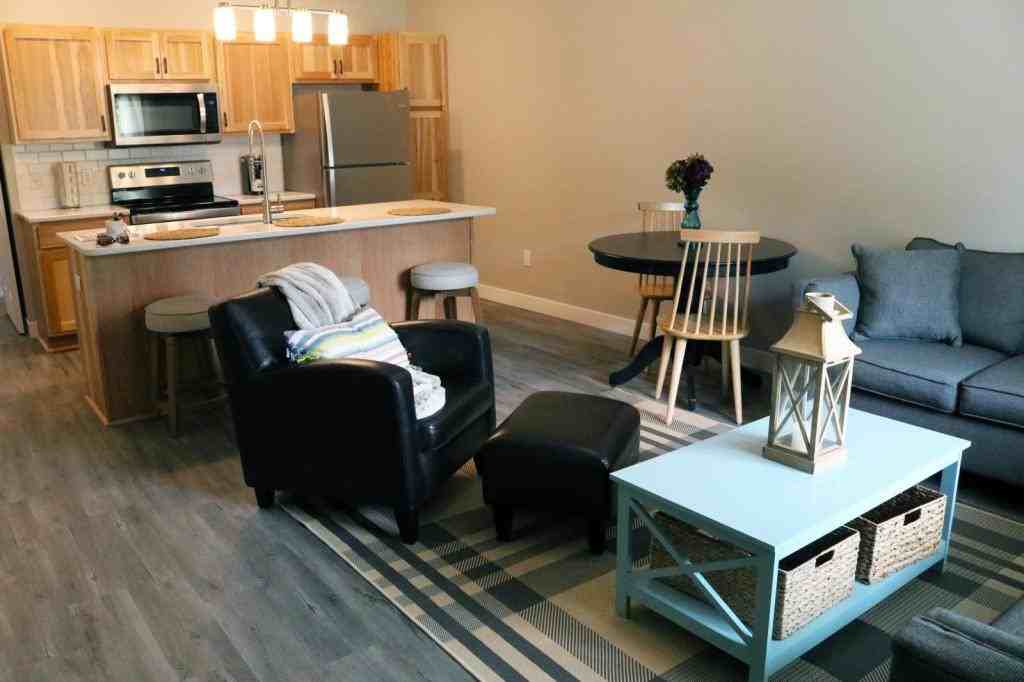 6 Reserve Ct - Photo 7 of 25