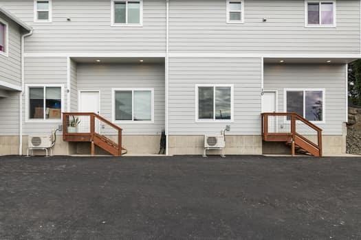 303 E Broadway Ave - Photo 3 of 13