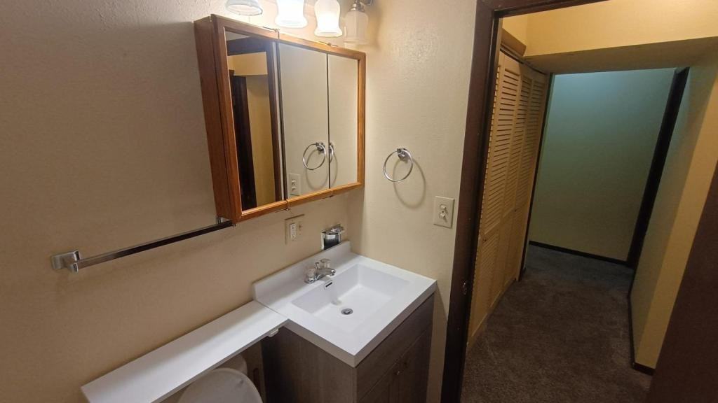 105 North Lear Street #Apt 4