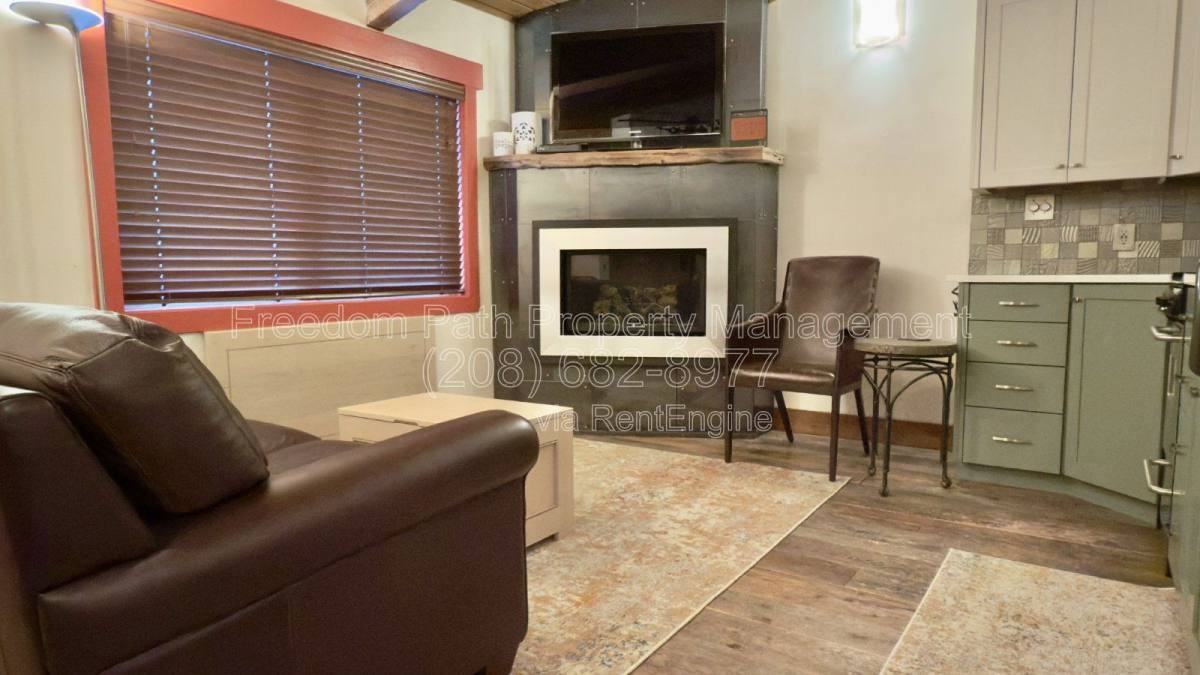 226 Mogul Hill Rd #7 - Photo 2 of 10