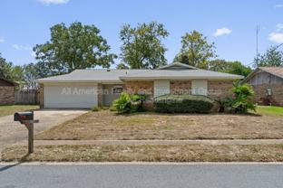 137 Deville Dr - Photo 1 of 1