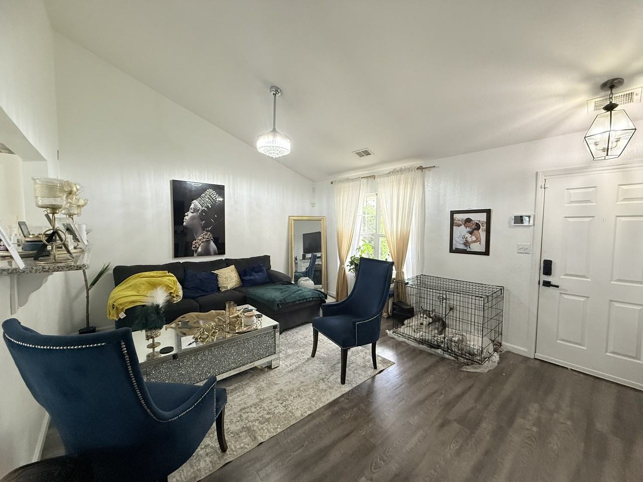 856 Raindrops Rd - Photo 3 of 8