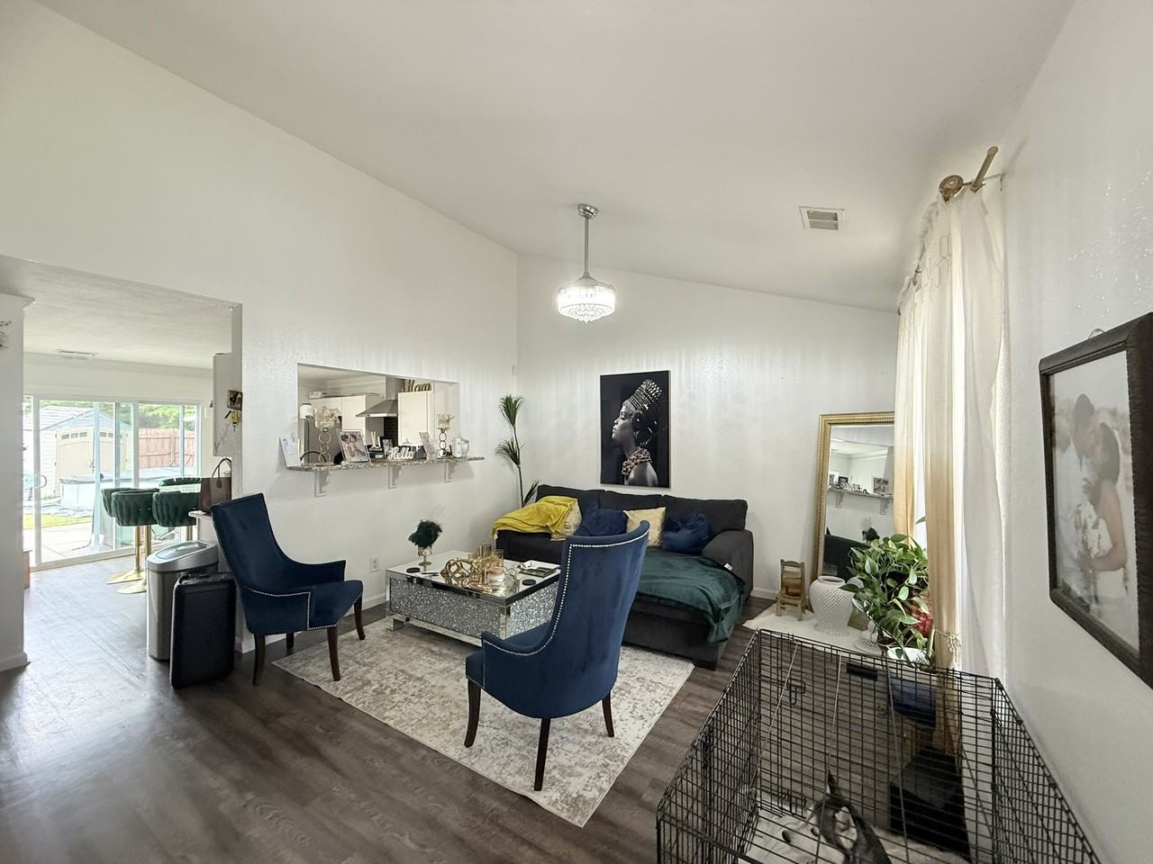 856 Raindrops Rd - Photo 4 of 8