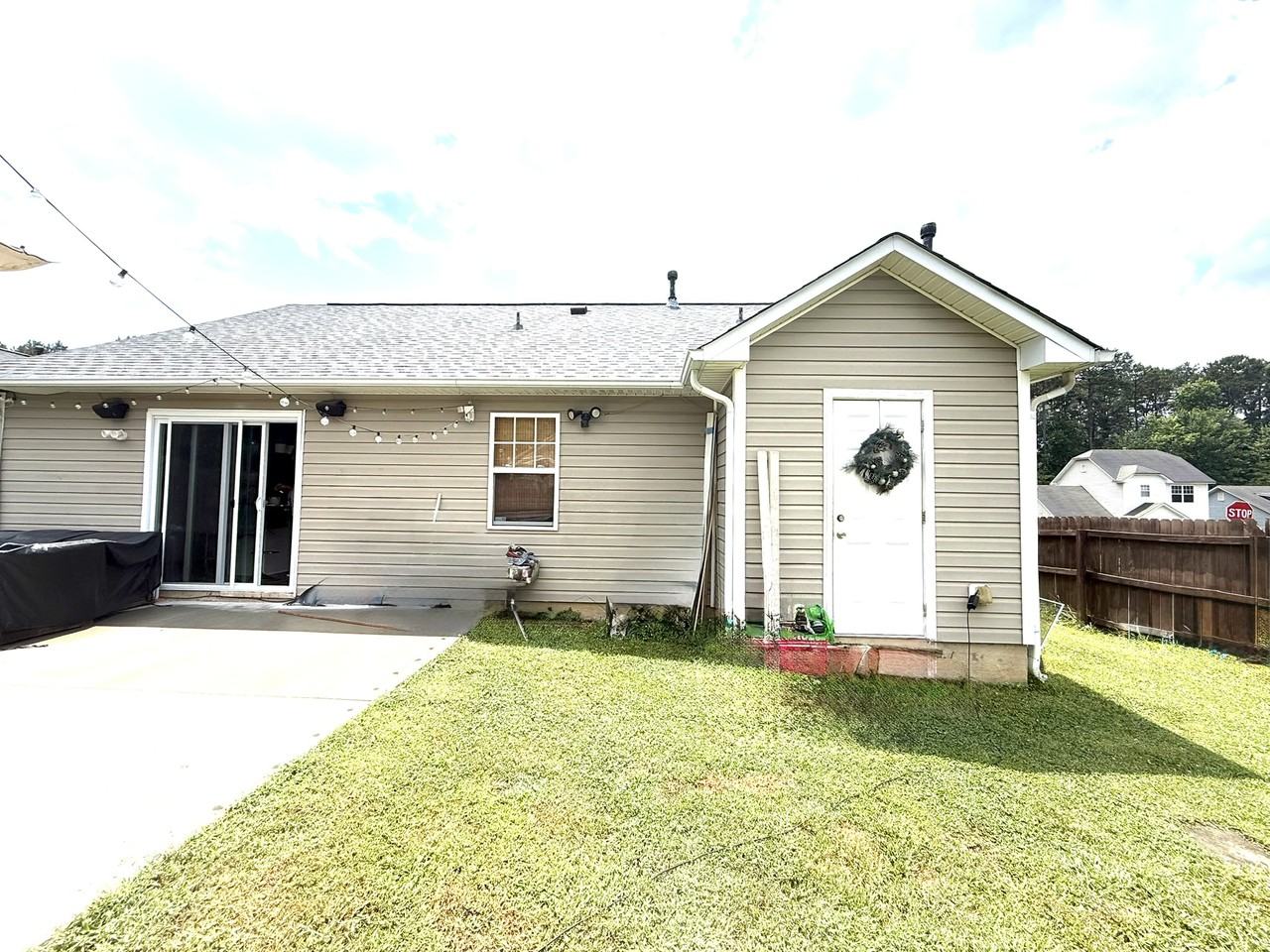 856 Raindrops Rd - Photo 7 of 8