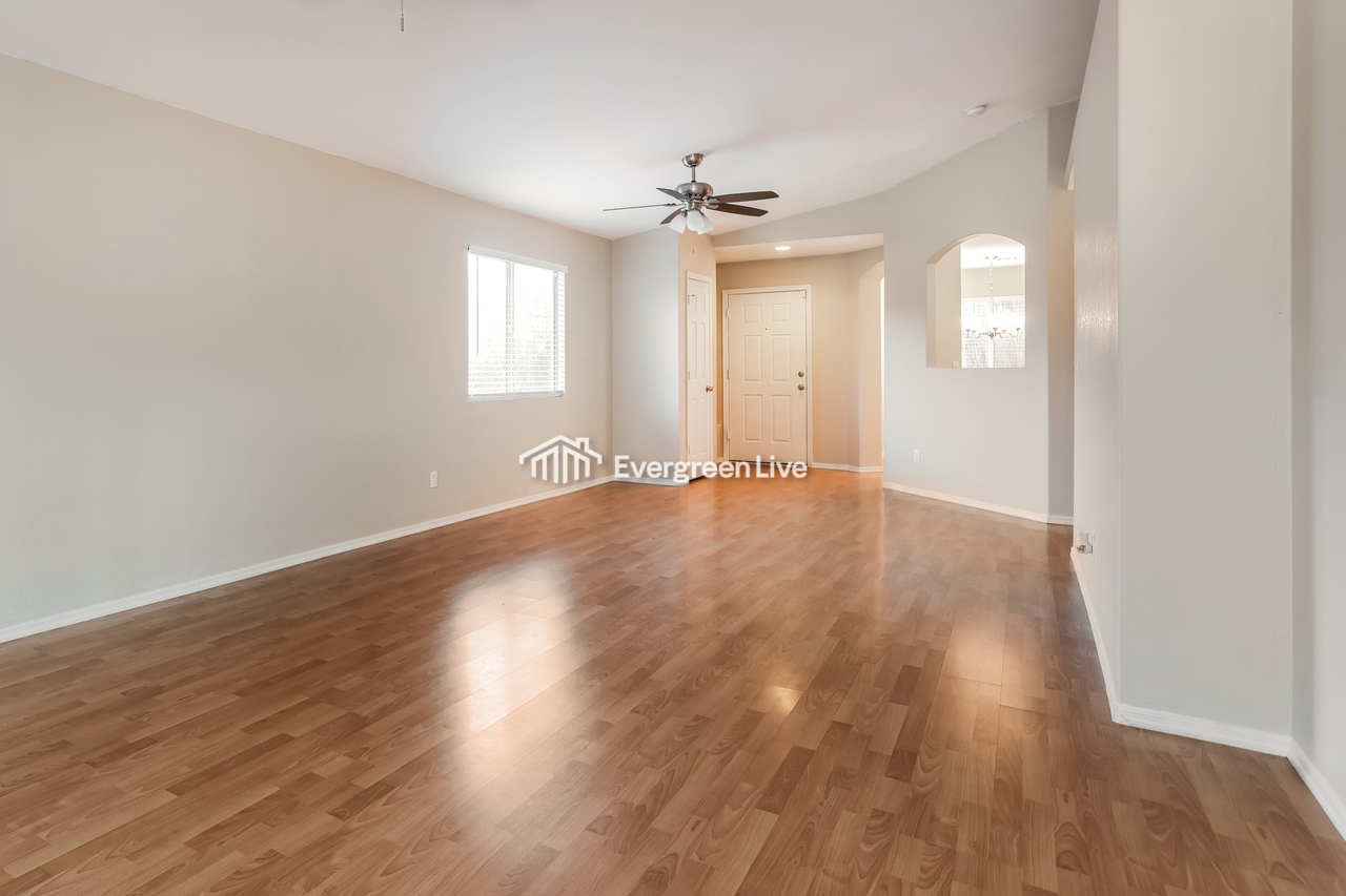 2156 W Splitwood Pl - Photo 2 of 17