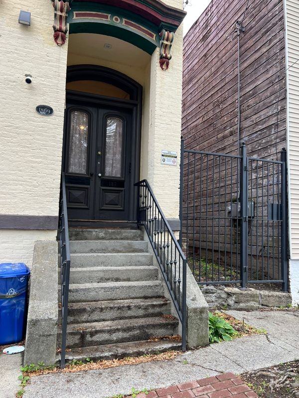137 4th Ave ##3 - Photo 2 of 3