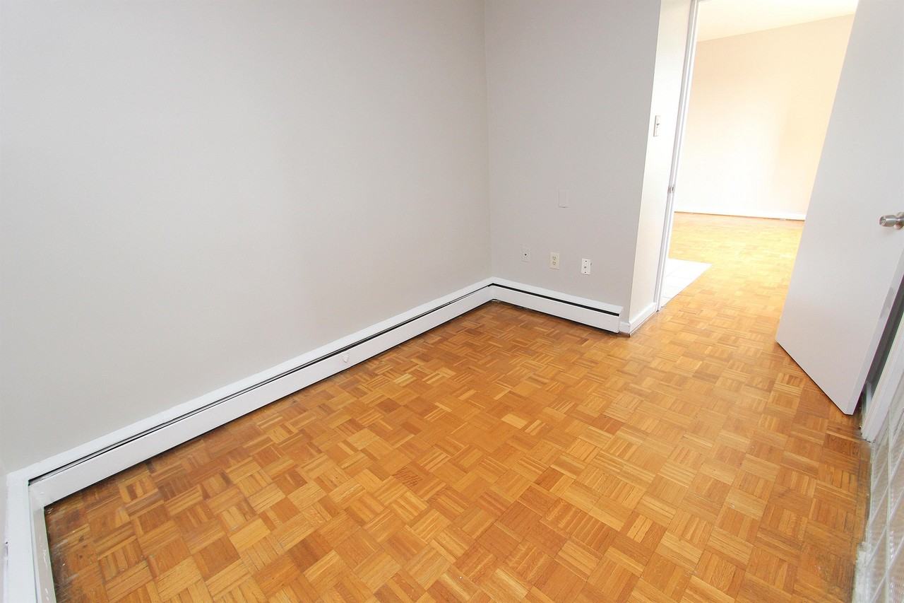222 Melwood Ave #701 - Photo 5 of 16