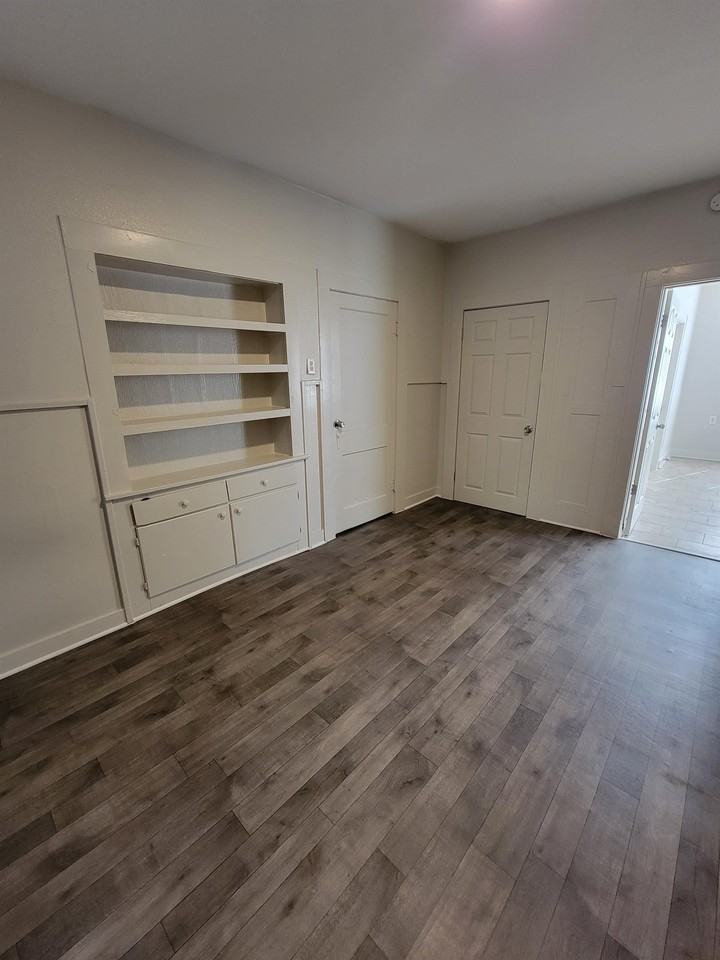 714 West Bow Street #A