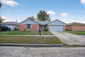 featured image of 20021 Cottonglade Ln