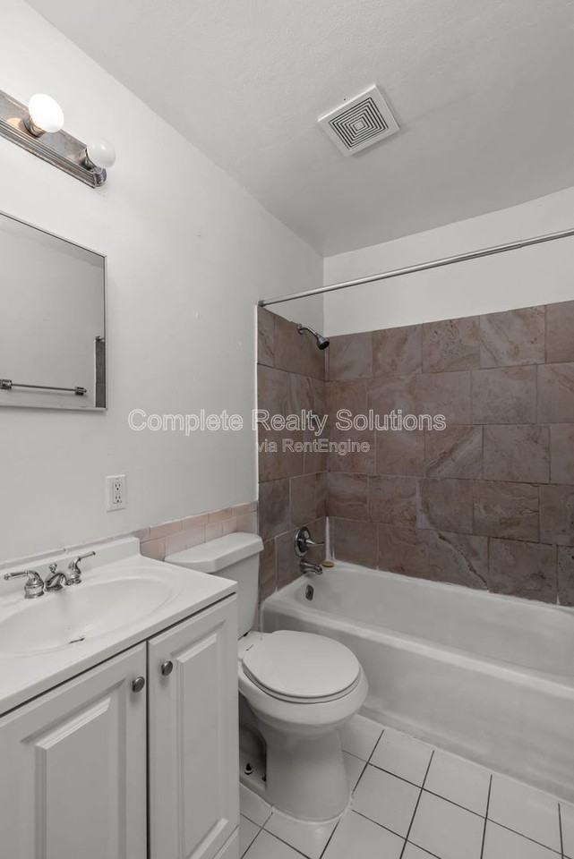 147 Chambers Rd - Photo 2 of 21