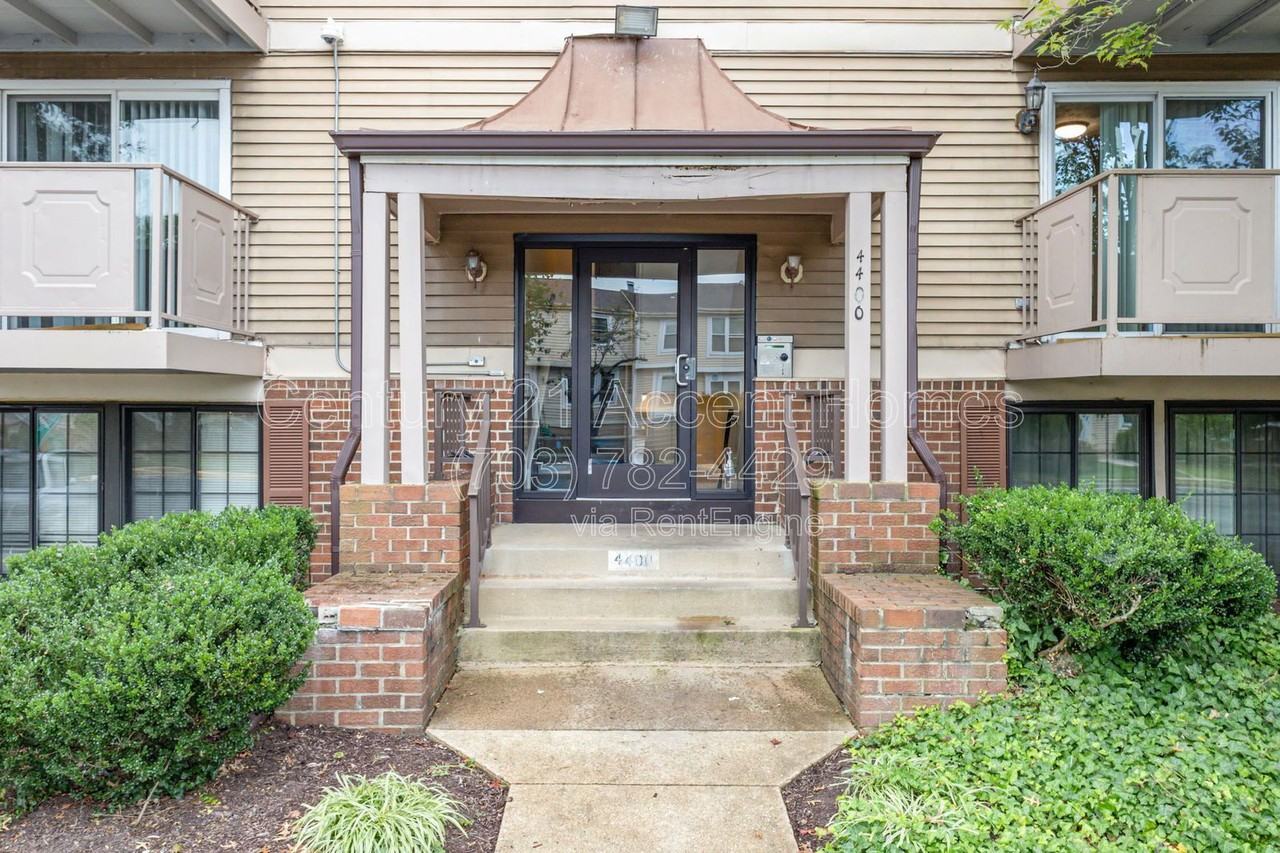 4400 Groombridge Way #F - Photo 2 of 25