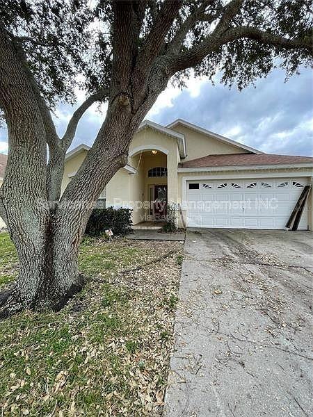 2506 Oneida Loop - Photo 2 of 41