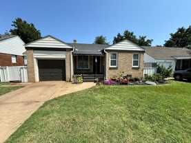 2441 Nw 32nd St - Photo 1 of 1