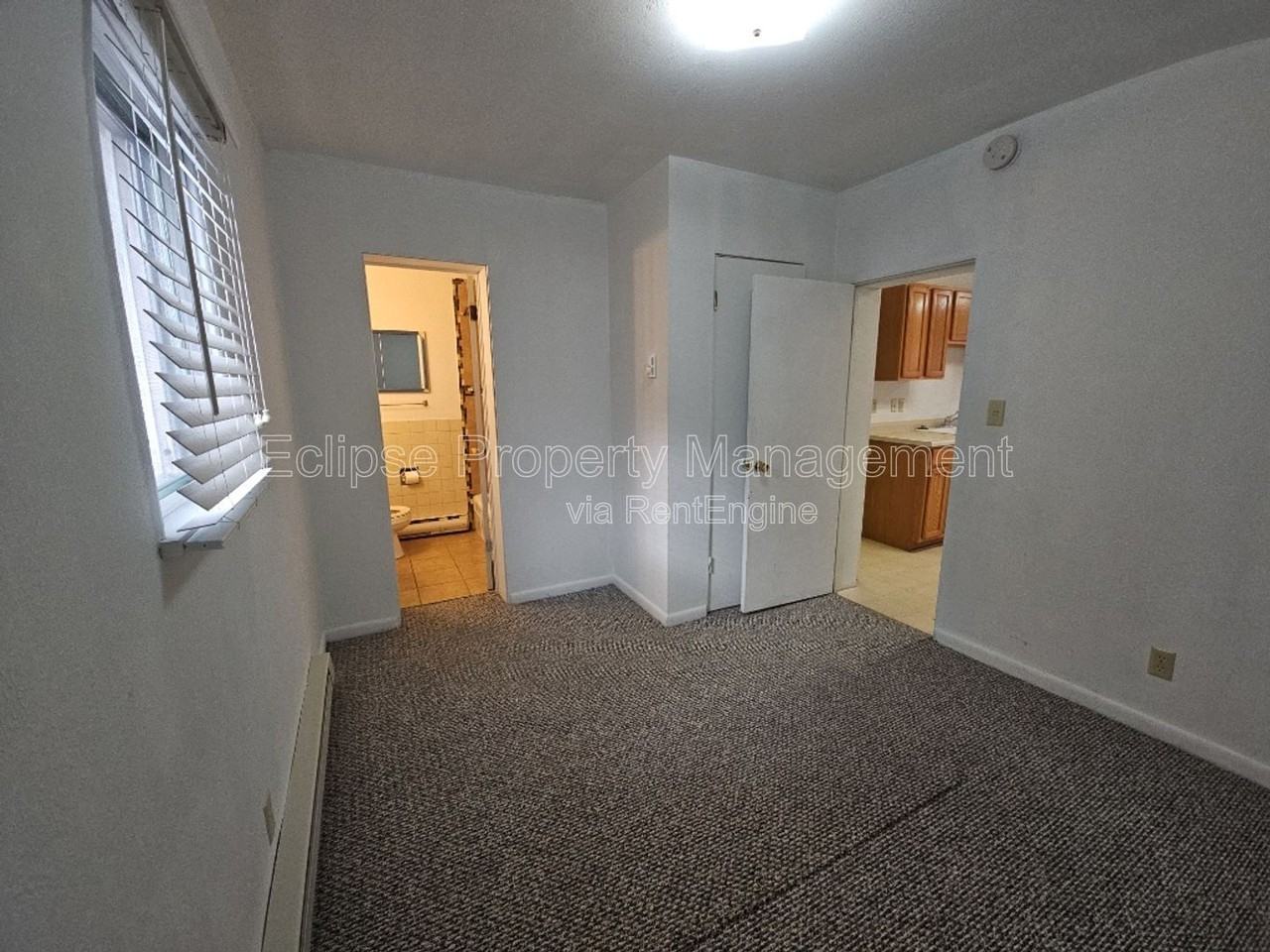 715 3rd St - Photo 5 of 19